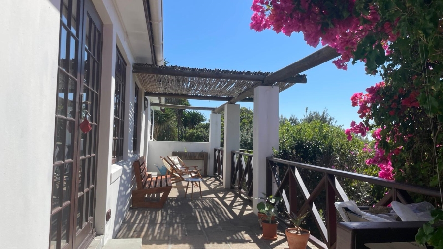 To Let 2 Bedroom Property for Rent in Muizenberg Western Cape